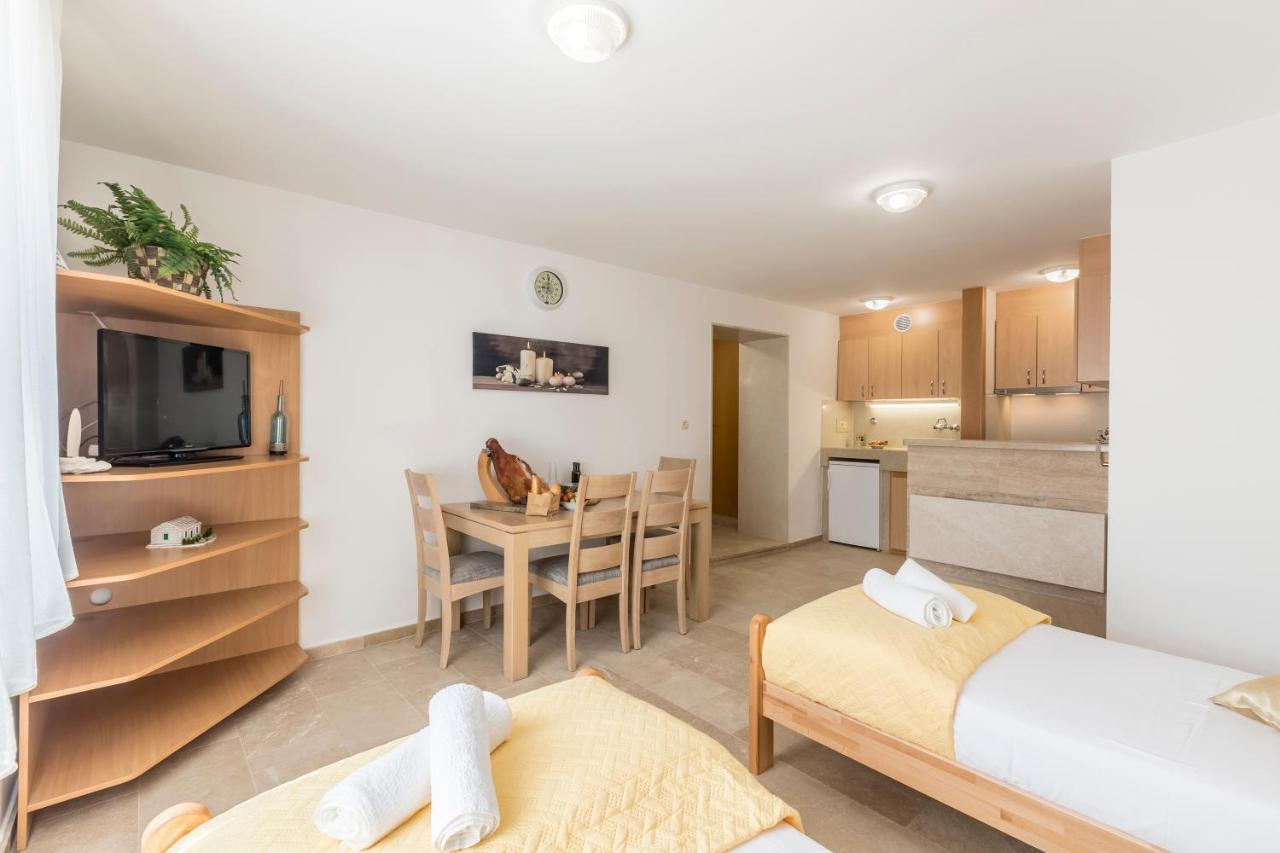 Villa Loza - Resort Moja Stina Seoca Bagian luar foto