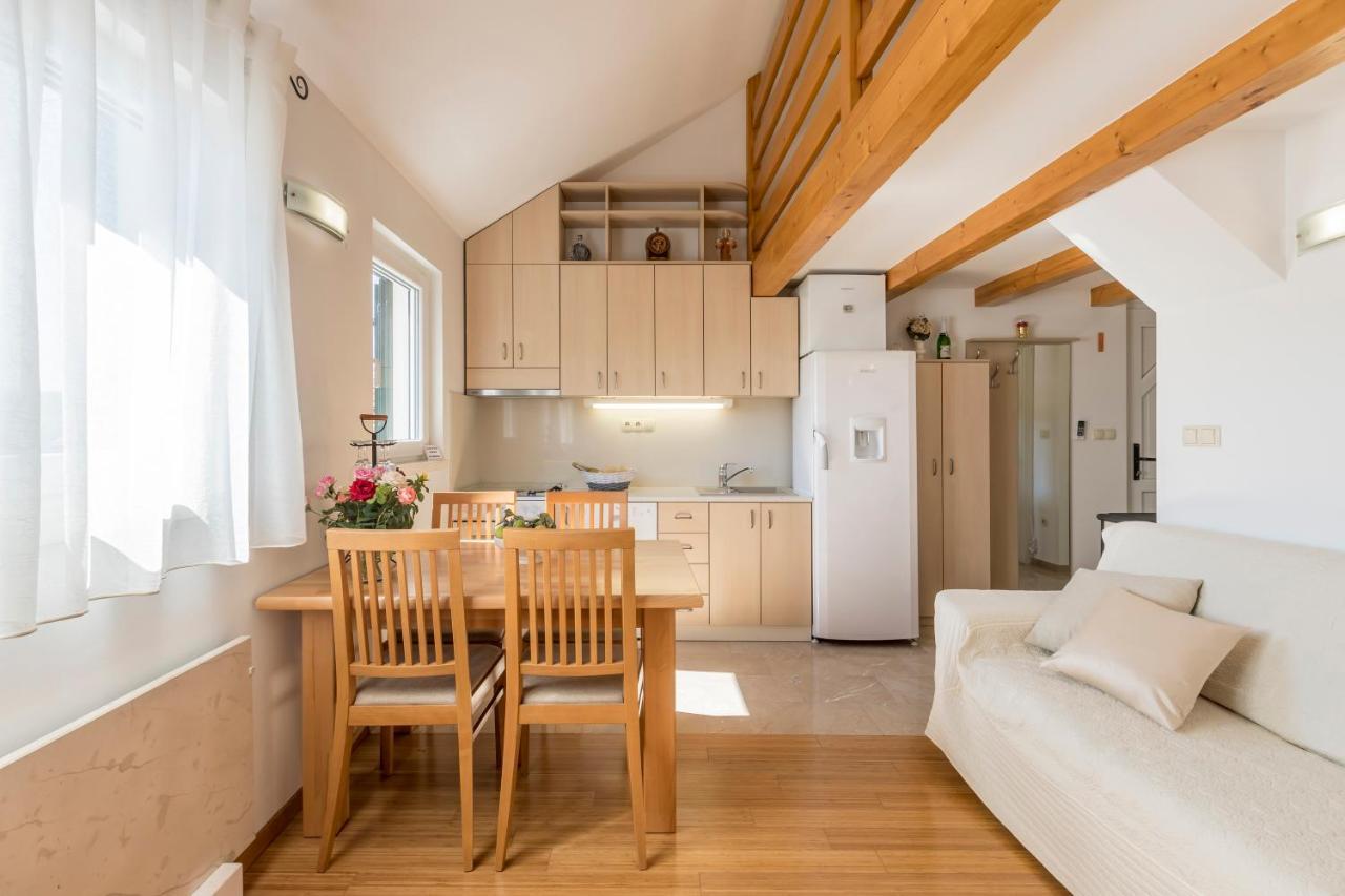 Villa Loza - Resort Moja Stina Seoca Bagian luar foto