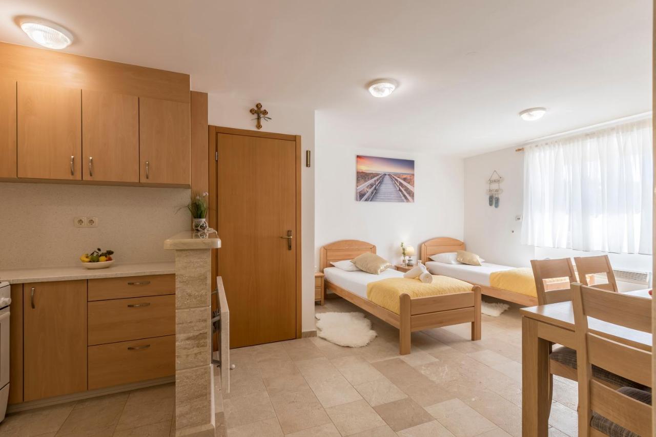 Villa Loza - Resort Moja Stina Seoca Bagian luar foto